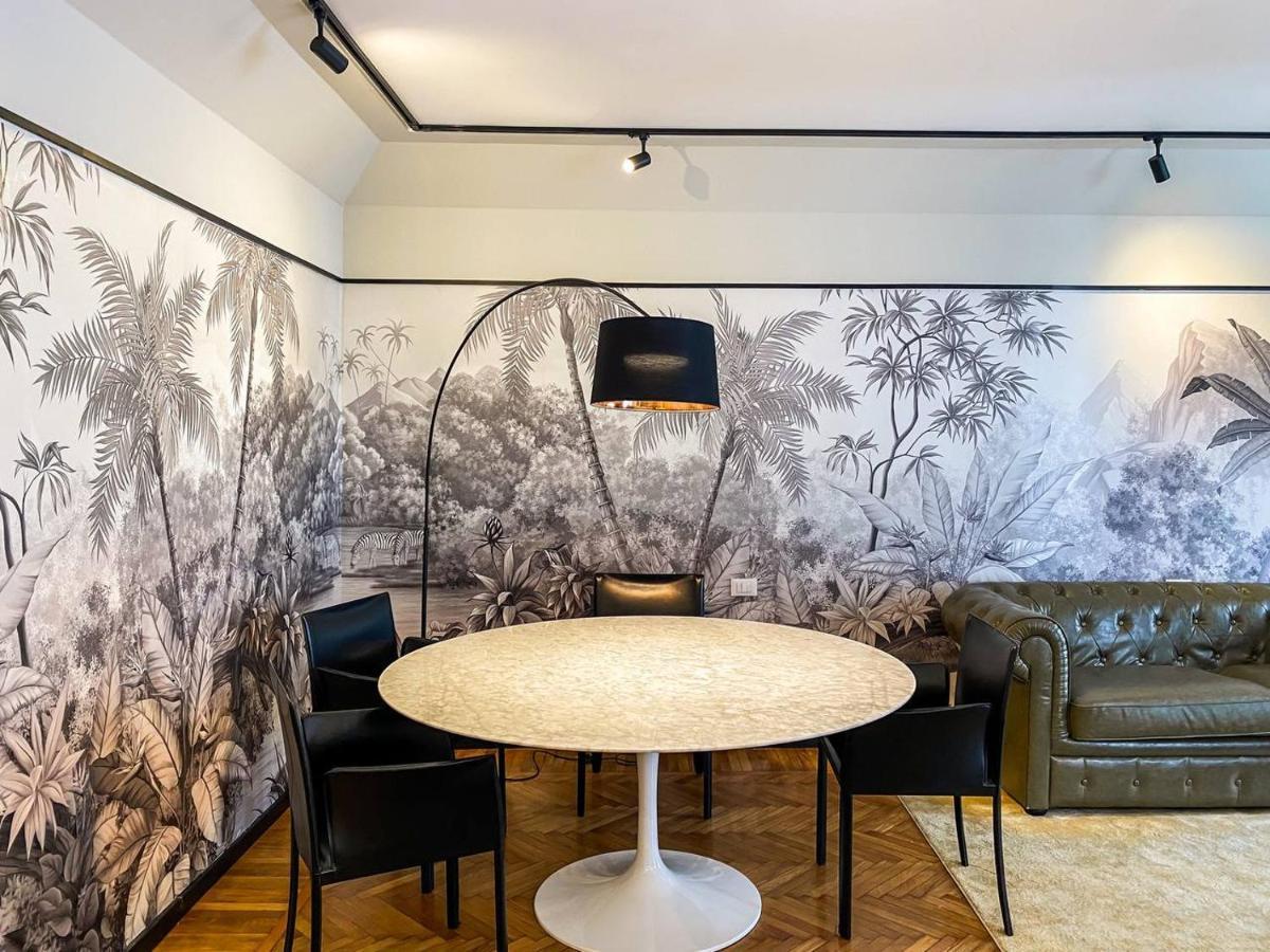 Exclusive Top Floor 2-Bedroom Flat Milan Bagian luar foto