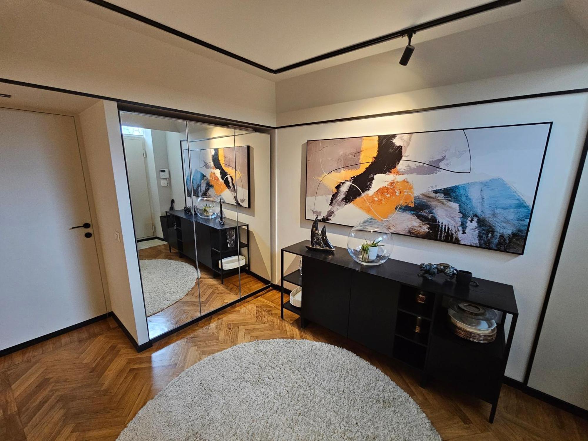 Exclusive Top Floor 2-Bedroom Flat Milan Bagian luar foto
