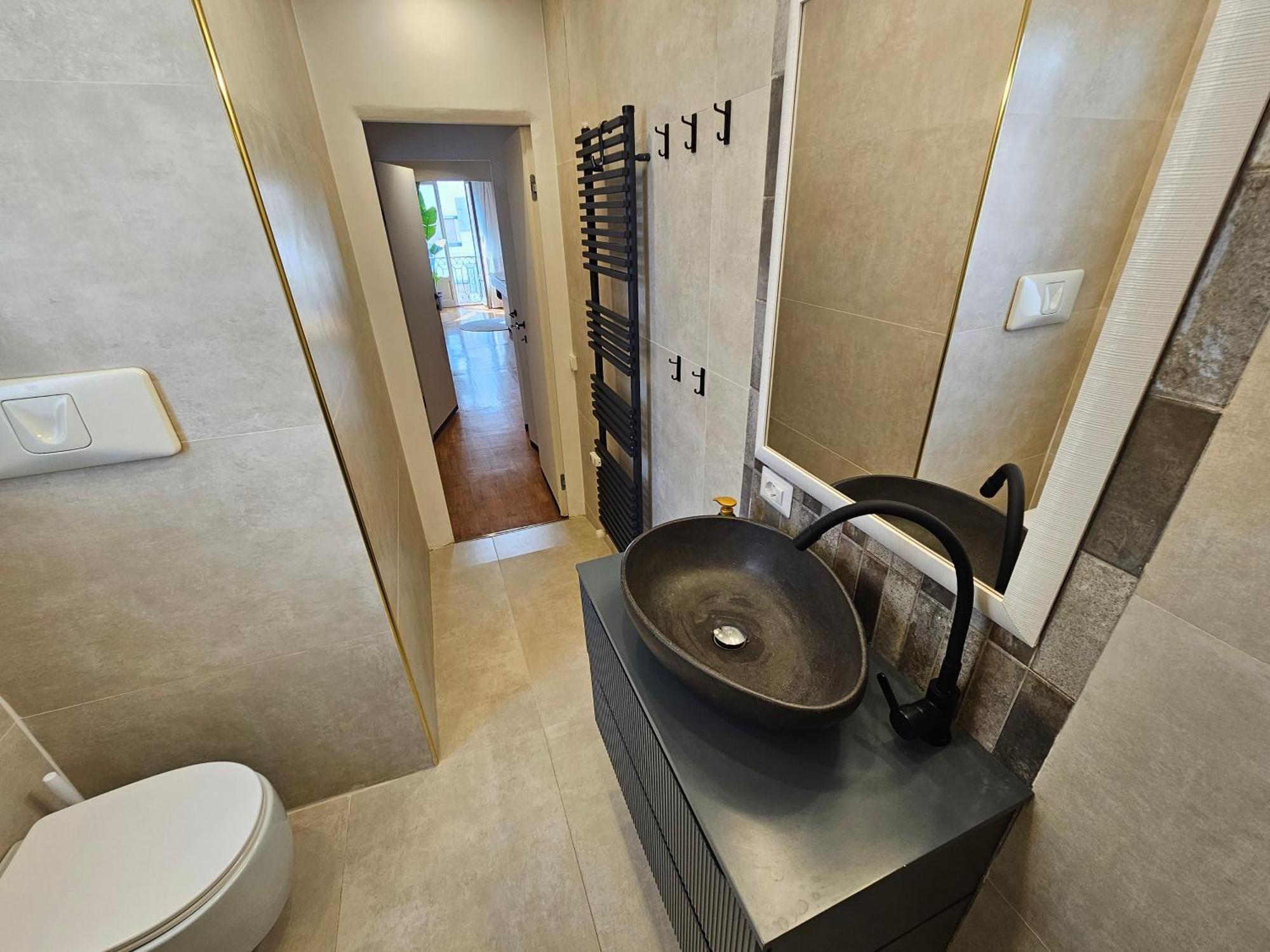 Exclusive Top Floor 2-Bedroom Flat Milan Bagian luar foto