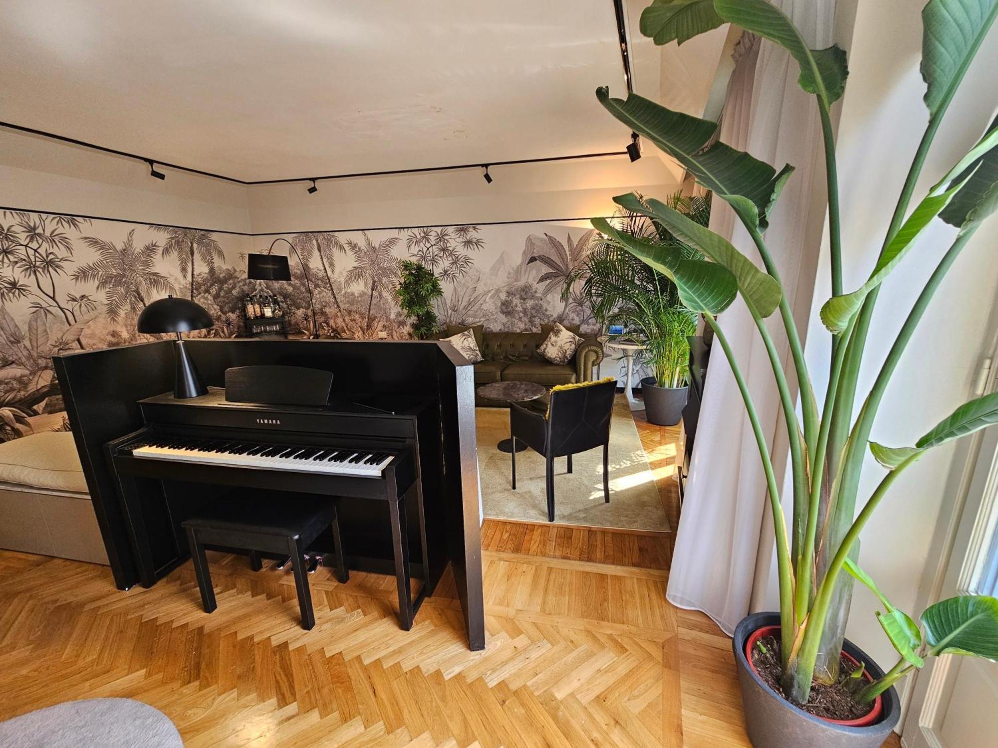 Exclusive Top Floor 2-Bedroom Flat Milan Bagian luar foto