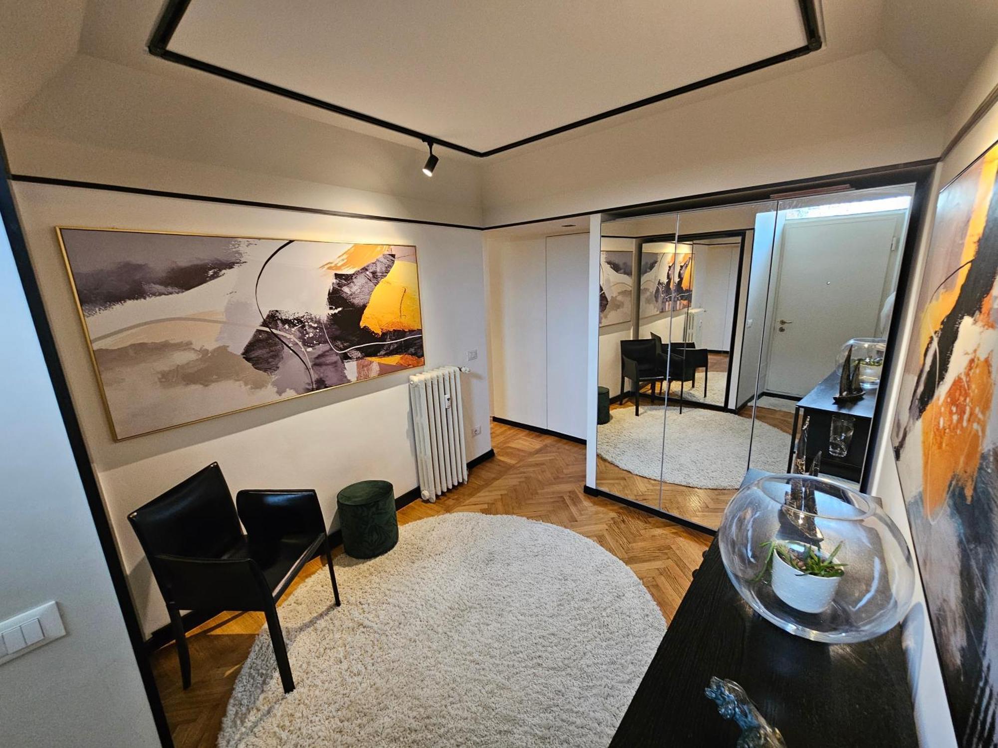 Exclusive Top Floor 2-Bedroom Flat Milan Bagian luar foto